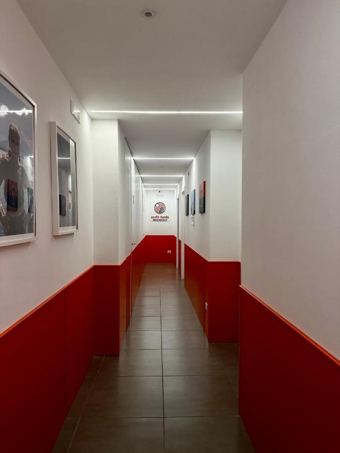 South Hands Napels Buitenkant foto